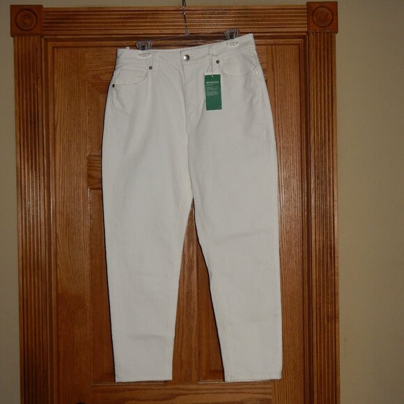 NEW NWT Women's Size 12 H&M White Straight Leg Ankle Jeans Pants - Picture 1 of 2